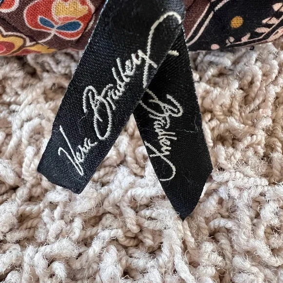 Vera Bradley Retired Paisley Printed Purse ID Coin Purse Black - Picture 11 of 11